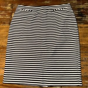 Halogen white/black lined striped skirt. Size medium